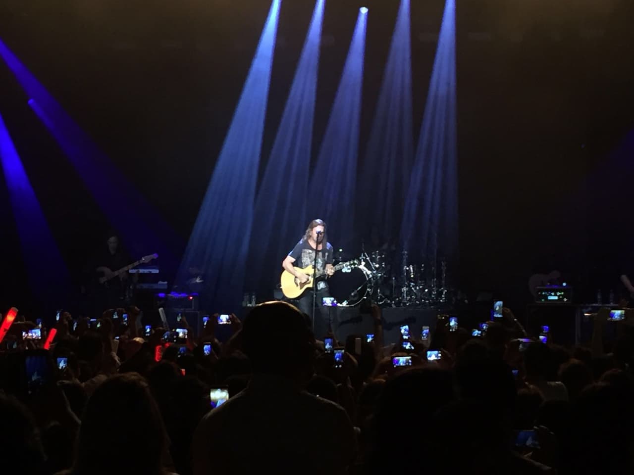 La velada se convirtió en una noche entregada a los clásicos que los convirtieron en una de las agrupaciones más legendarias del rock en español.