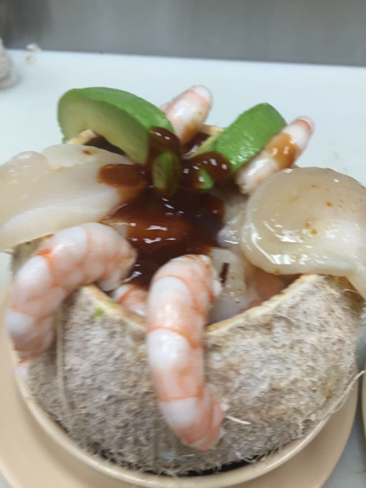 Este es una de las especialidades del restaurante de mariscos propiedad de 'El patrón', los camarones al coco.