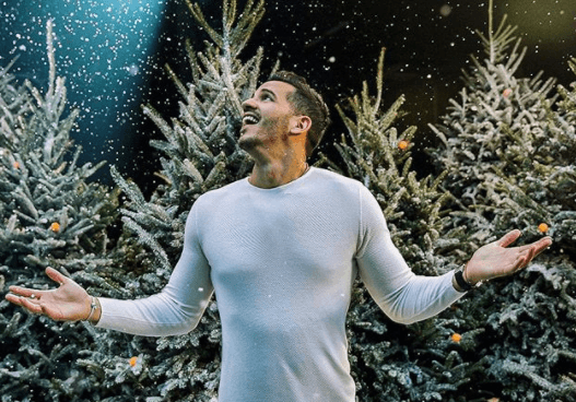 El chef Yisus disfrutando de la temporada más linda de todas: "Que la alegría y el amor que nos trae la Navidad nos dure todo el año".