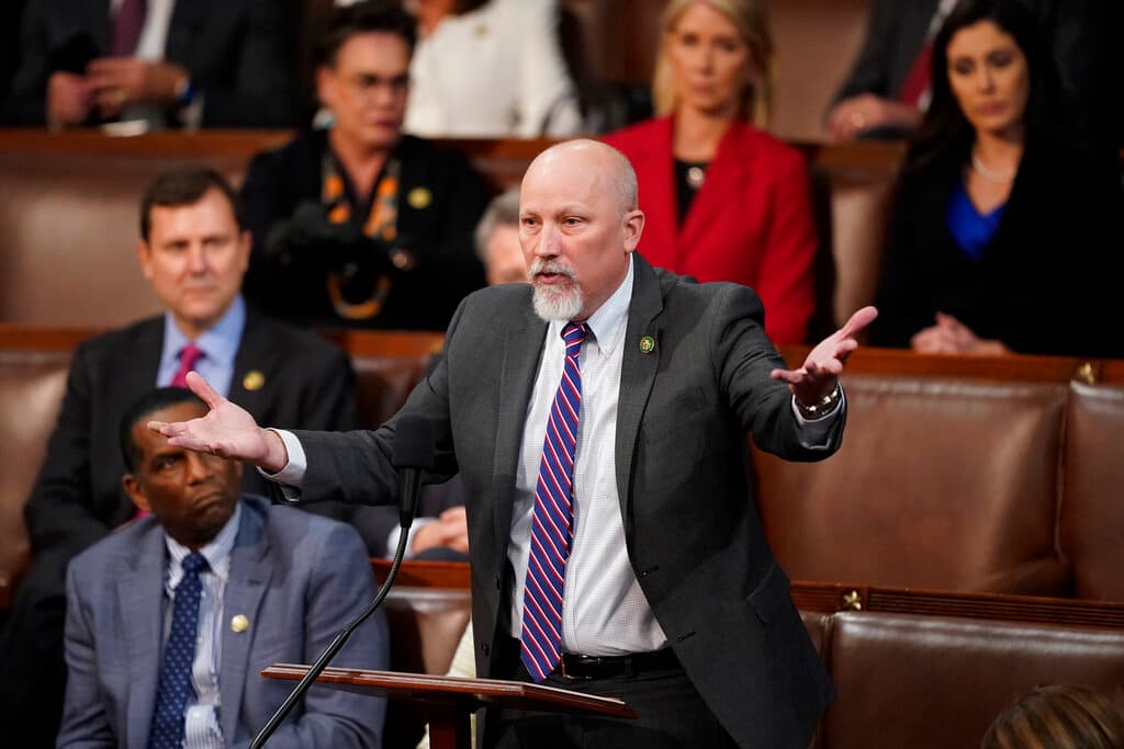 <h3 class="cms-H3-H3">Chip Roy (Texas)</h3>
<br>
<br>En un discurso apasionado discurso en la Cámara el martes Roy dijo“Este lugar no ha cambiado. Tiene que cambiar. Tenemos que evitar que el pantano aplaste al pueblo estadounidense todos los días”.
<br>
<br>Haciendo un gesto hacia McCarthy, que estaba sentado a pocos metros de distancia, Roy agregó, "esto no es personal".