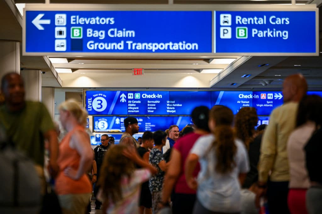 Menos vuelos y más retrasos: FAA reducirá vuelos en Orlando y Tampa desde este viernes