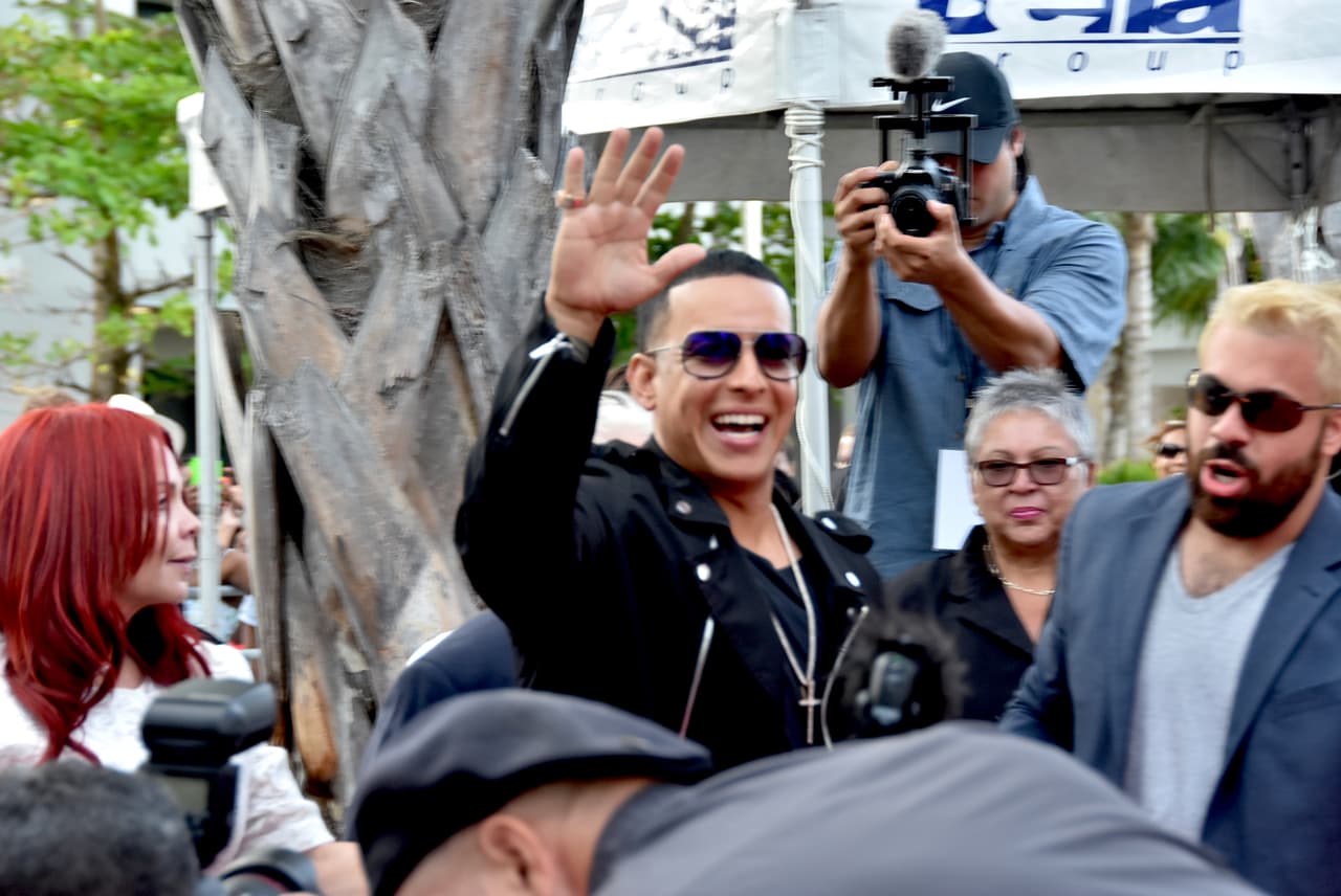 Daddy Yankee ya tiene su estrella en el Paseo de la Fama de Puerto Rico