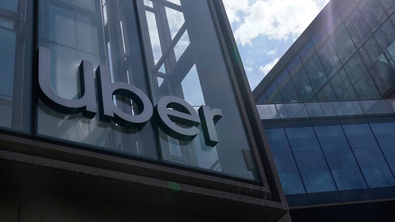 Declaran responsable a Uber de agresión sexual de un conductor y deberá pagar $8.5 millones a víctima