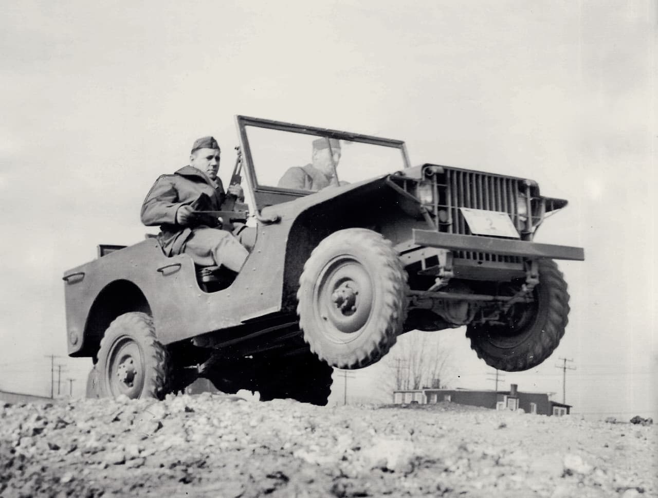 El
<b>Ford GP Pygmy </b>fue la propuesta del gigante del óvalo azul en base al BRC.
<br>
<br>Aunque era más pesado de lo que el ejército había especificado, muchas de sus innovaciones; como el tanque de gasolina bajo el asiento y la parrilla plana hecha de barras de acero soldadas que le dio al Jeep el aspecto frontal que ha perdurado hasta nuestros día, fueron adoptadas para el producto final.