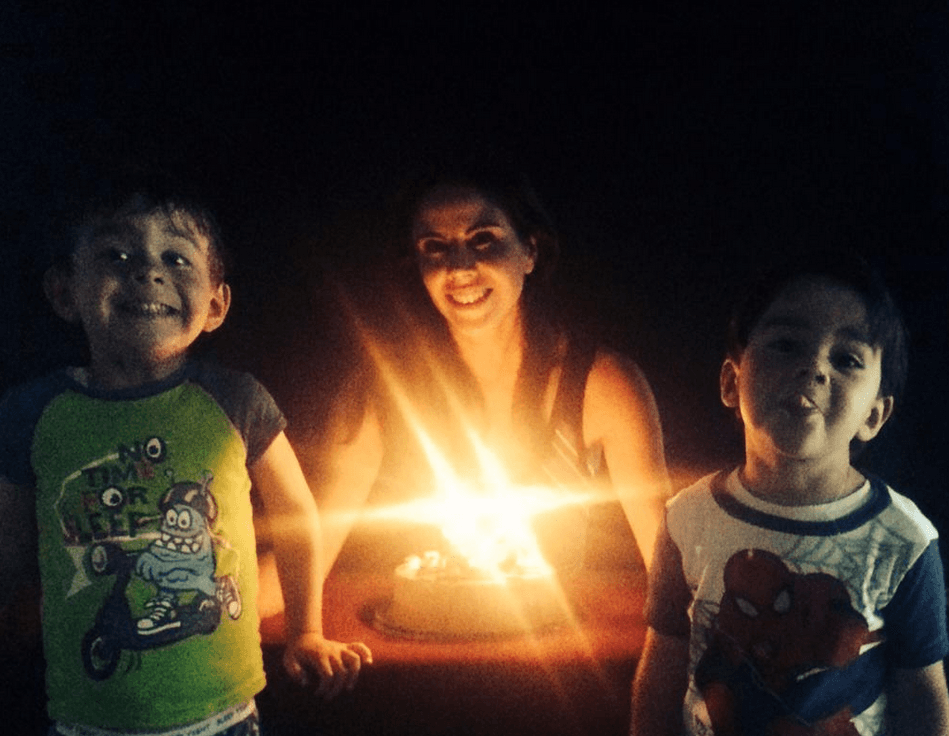 Paola Rojas y Zague tienen dos hermosos gemelitos.