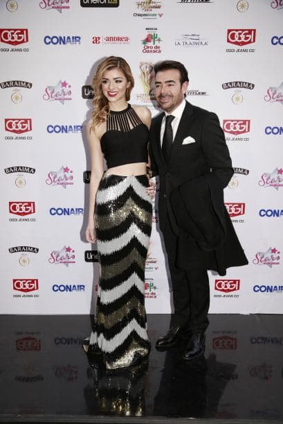 ¡Carla y Toño Mauri se unieron al dúo anterior! Vaya que son una pareja que está al tanto de las tendencias.