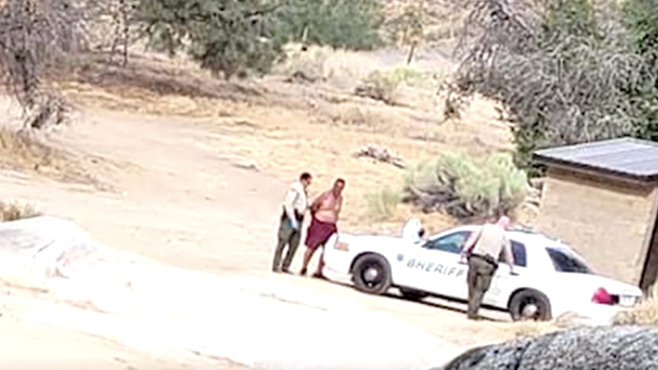 Los padres cuentan que tras no ver a la niña con ellos, llamaron de inmediato a las autoridades e iniciaron su propia búsqueda en el campamento keysville, en las cercanías del lago Isabella.