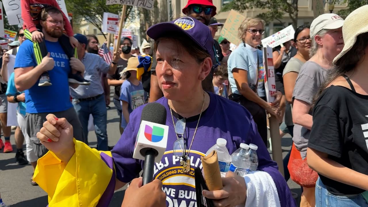 Caminaron más de 40 minutos para reiterar su exigencia.