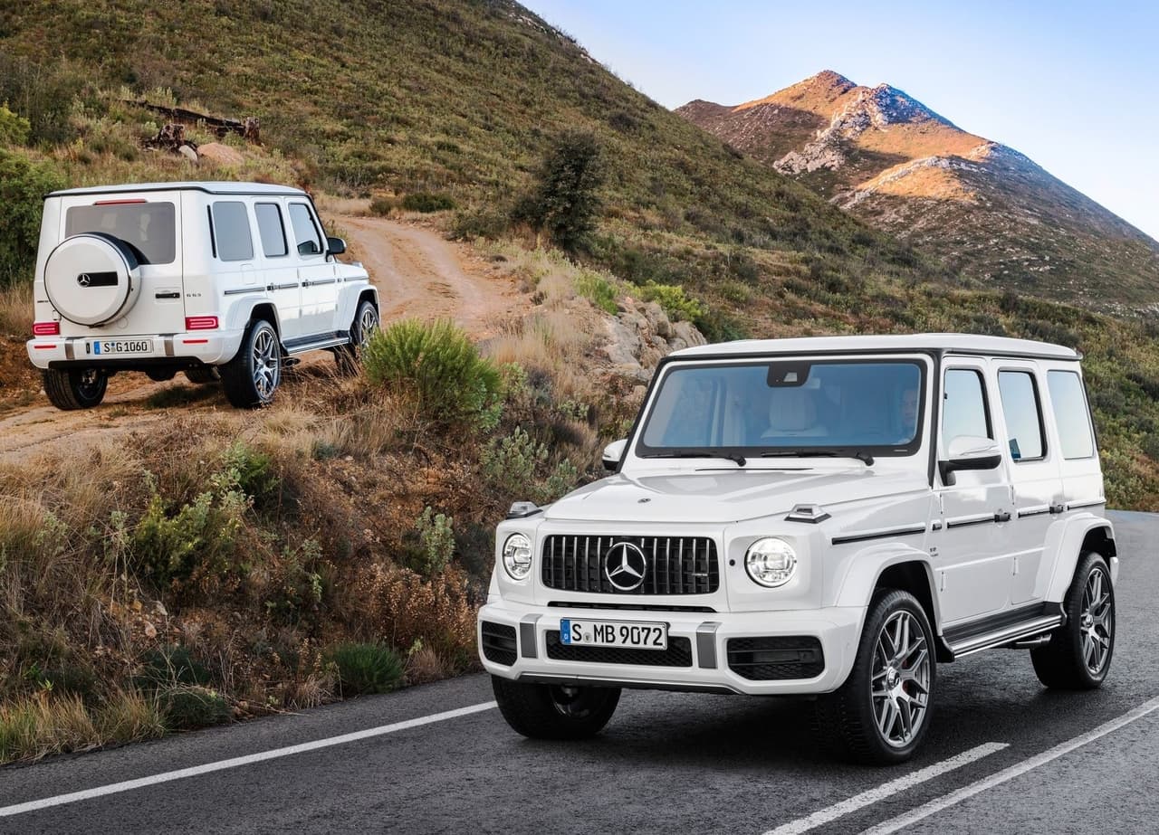 <h3 class="cms-H3-H3"><b>2. Mercedes-Benz AMG G63</b></h3>
<br>
<br>
<b>Puntaje: 27/100</b>
<br>
<br>Con un motor 8 cilindros de 4.0 litros y una transmisión automática, relacionada a un sistema de tracción en las cuatro ruedas, la Mercedes-Benz AMG G63 tiene un consumo de combustible de 13 mpg en ciudad y 15 mpg en carretera.
<br>
<br>En el caso de la Mercedes-Benz G550, su puntaje es de 28/100.
<br>