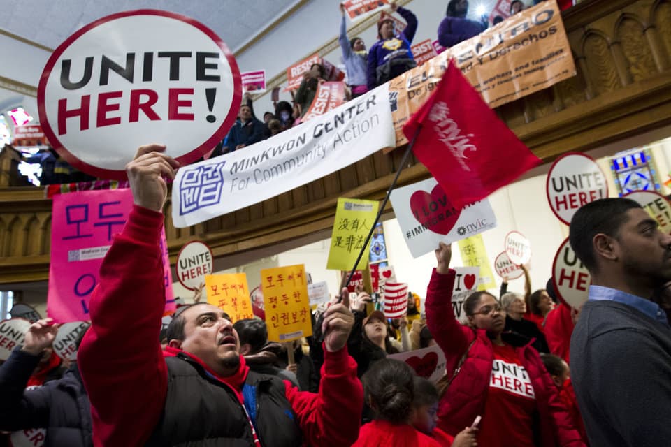 Los obispos católicos critican la política migratoria de Trump por poner en peligro la vida de los "más vulnerables"