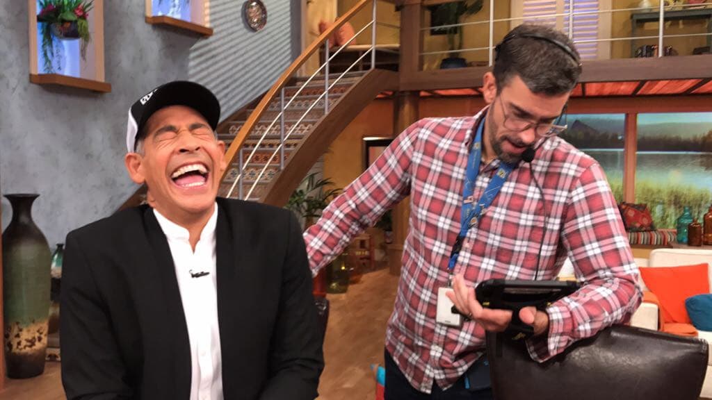 Con tremende carcajada, esta mañana ya pintaba para estar llena de buen humor.