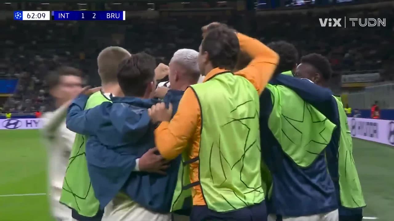 ¡Qué oso! ¡Pero qué golazo! Doblete de Tresoldi para Brujas al Inter