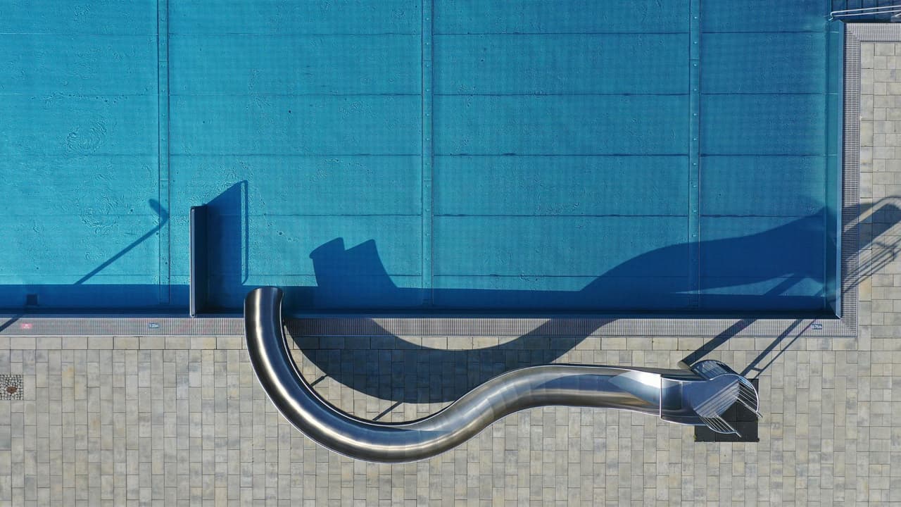 Lo que se sabe de la adolescente que murió tras ser hallada inconsciente en una alberca comunitaria