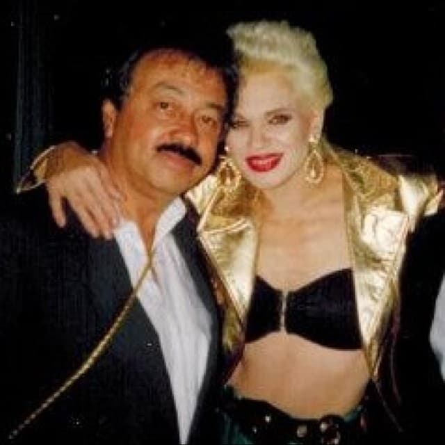 Después de 38 años de matrimonio, la presentadora ha tenido que decir 'adiós' al amor de su vida.