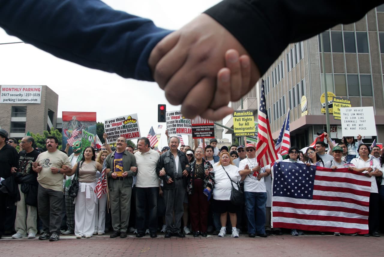 Los manifestantes pedían una reforma migratoria.