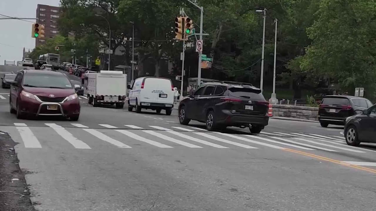DMV de NY instalará reductores de velocidad a carros de infractores recurrentes