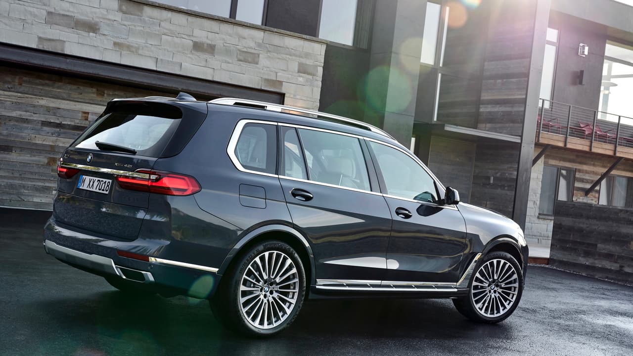 La BMW X7 2020 será construida en la fábrica de BMW en
<b>Spartanburg en Carolina del Sur</b>, el mismo lugar donde se fabrican las BMW X3,
<b><a href="https://www.univision.com/noticias/bmw/un-caso-de-doble-personalidad-en-el-que-ambas-son-la-mejor" target="_blank">X4</a></b>, X5 y X6.