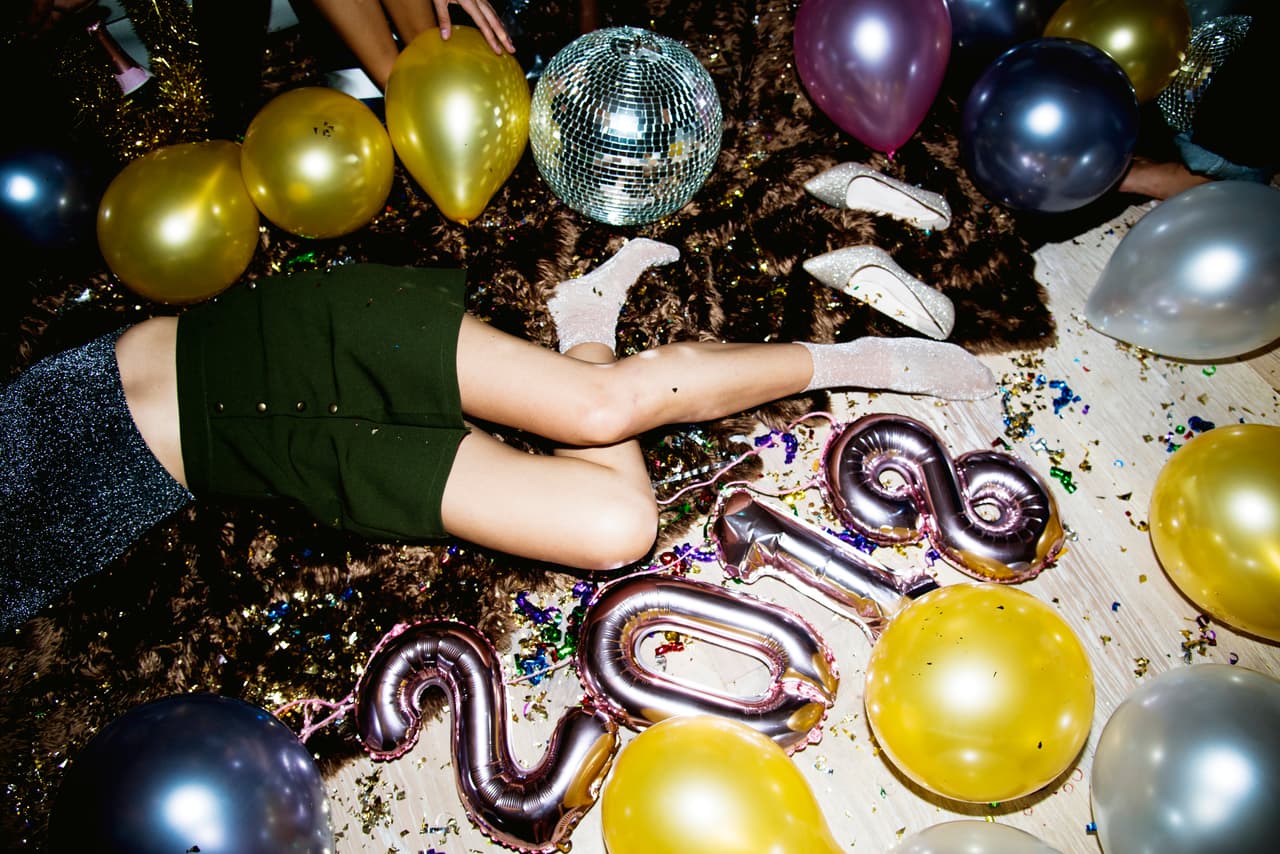 Antiguos remedios que te ayudarán a sobrevivir la resaca de Año Nuevo