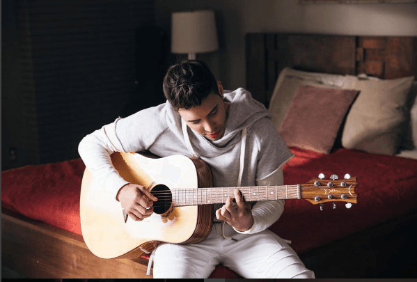 “Por más que te creías, nadie muere por amor” – Aquel idiota.