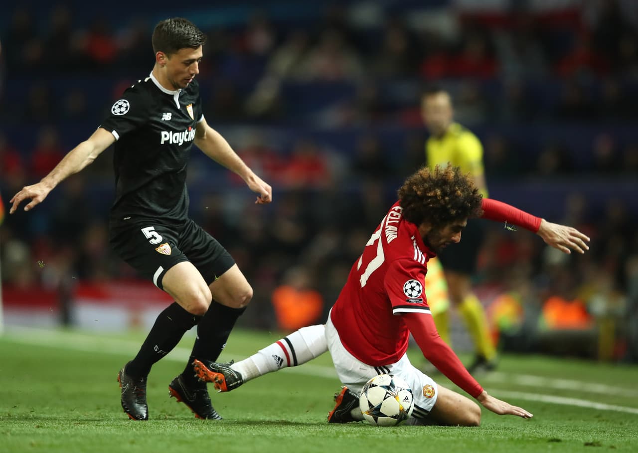 Mientras se comenta que Clement Lenglet negocia con el Barcelona, en Inglaterra indican que el Manchester United lo sigue de cerca.