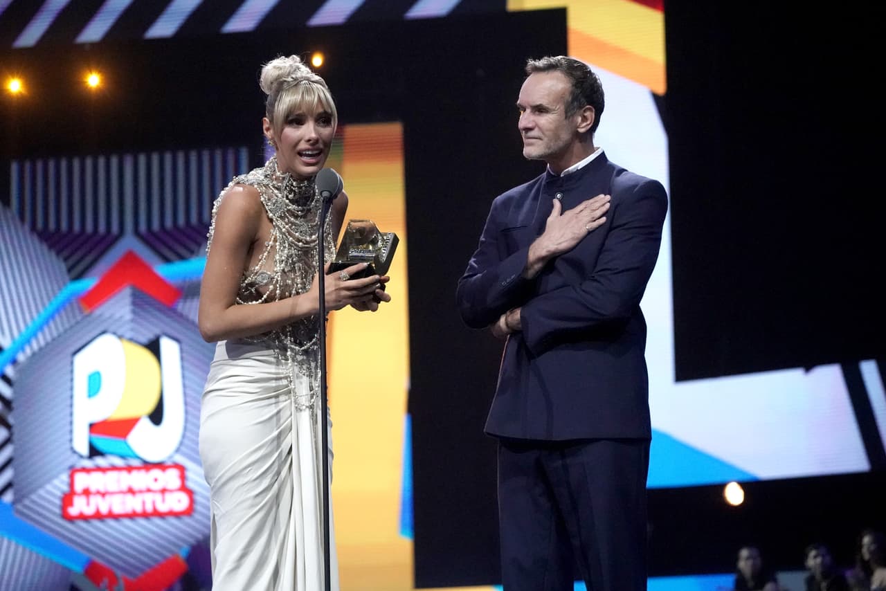 Lele Pons en Premios Juventud 2024