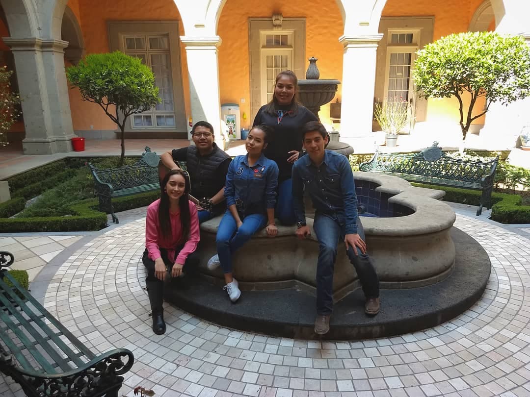 Miguel Ángel aún mantiene una gran amistad con los pequeños que, junto a él, estelarizaron el programa, al menos así lo deja ver en sus redes sociales.