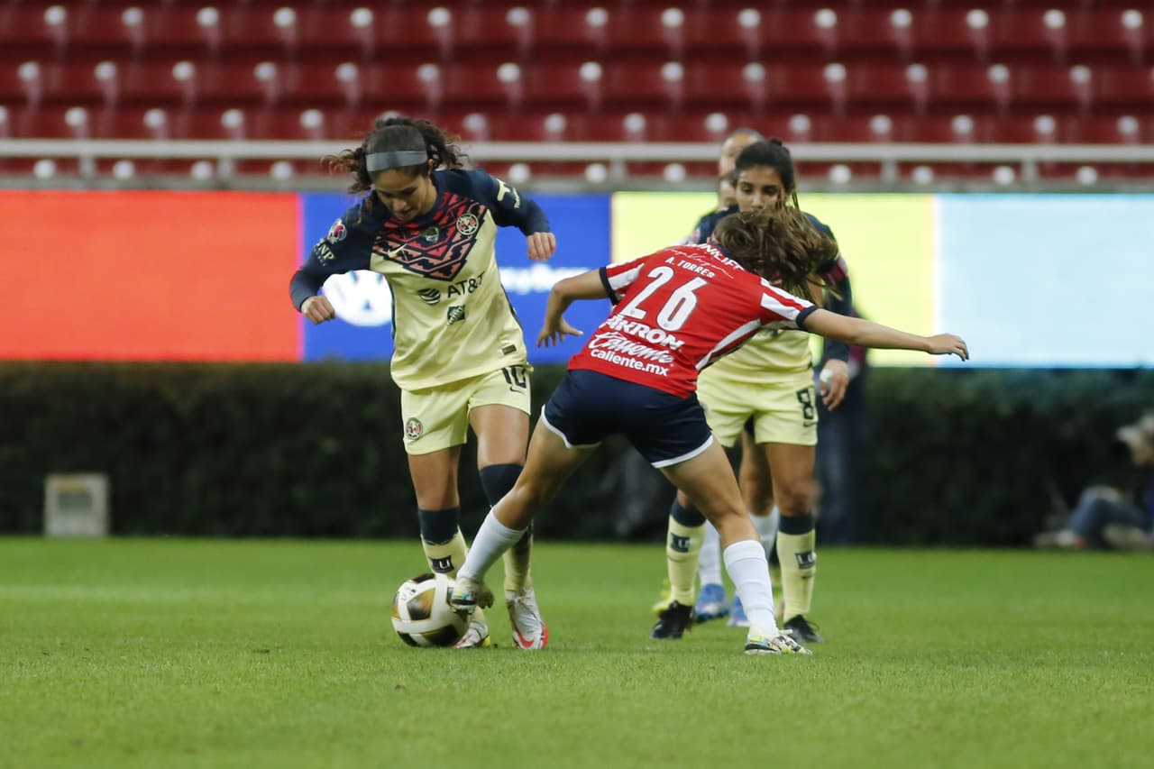 during the game Guadalajara vs America, corresponding to Quarterfinal second leg round match of Torneo Apertura Grita Mexico A21 of the Liga BBVA MX Femenil, at Akron Stadium, on December 06, 2021. 
<br>
<br> durante el partido Guadalajara vs America, correspondiente al partido de vuelta de Cuartos de Final del Torneo Apertura Grita Mexico A21 de la Liga BBVA MX Femenil, en el Estadio Akron, el 06 de diciembre de 2021.