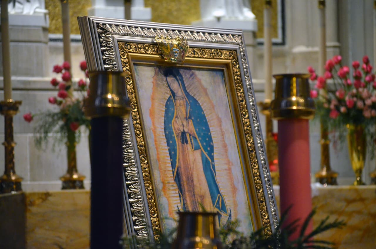 <b><a href="https://cathedralctk.com/hispanic-ministry/" target="_blank">Cathedral of Christ the King: </a></b>La iglesia tendrá celebraciones este 11 y 12 de diciembre. 
<br>
<br>El 11 iniciarán las actividades a las 5:30 p.m. con un rosario, seguido de danzas típicas y la representación de la aparición de la virgen. A las 7:30 p.m. se relizará una procesión con la Virgen, seguido de la misa y las mañanitas con mariachi. Después habrá una recepción. 
<br>
<br>El 12 de diciembre, se realizará un rosario a las 6:15 p.m., seguido de una misa a las 7:00 p.m. y a las 8:30 p.m. habrá una recepción con pan y chocolate. 
<br>
<br>Dirección: 2699 Peachtree Road NE, Atlanta.