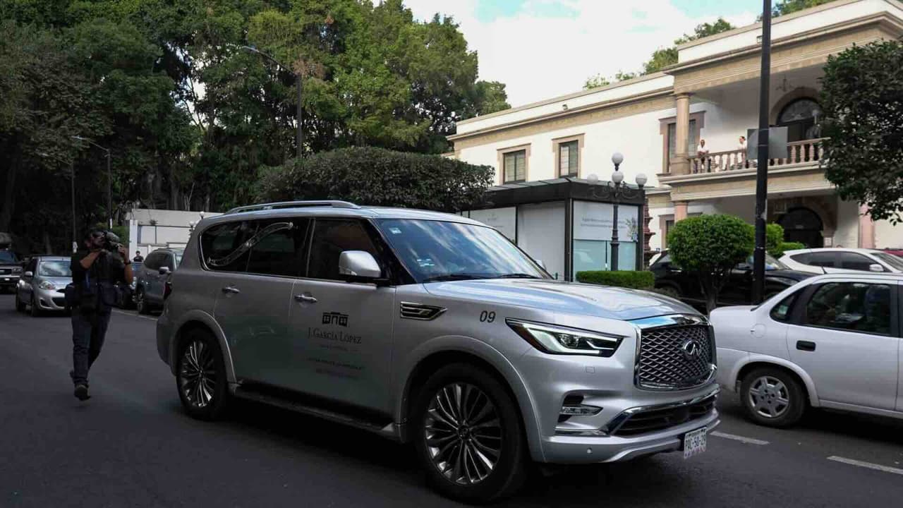 Trasladan cuerpo de El Mencho a funeraria en Ciudad de México