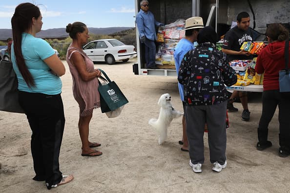 <h3 class="cms-H3-H3">¿Soy indocumentado, puedo recibir la ayuda?</h3>
<br>Si, las ayudas en las despensas y bancos de comidas no rechazan a las personas por no tener documentos. Ahora, los programas como CalFresh, si tiene ciertas condiciones para que indocumentados puedan recibirlo.
<br>