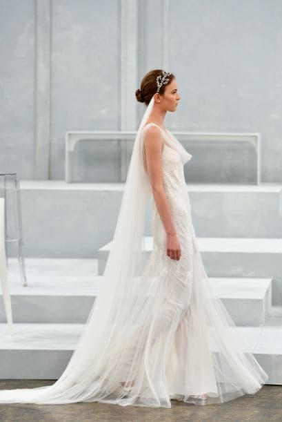 Aquí los mejores modelos del diseñador Monique Lhuillier.