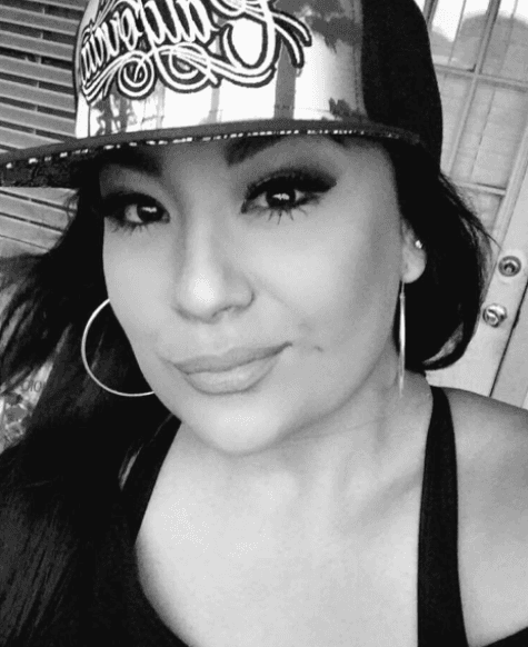 Tanto homenajes como discos póstumos e, incluso, la nueva línea de maquillaje, están a cargo de Suzette.