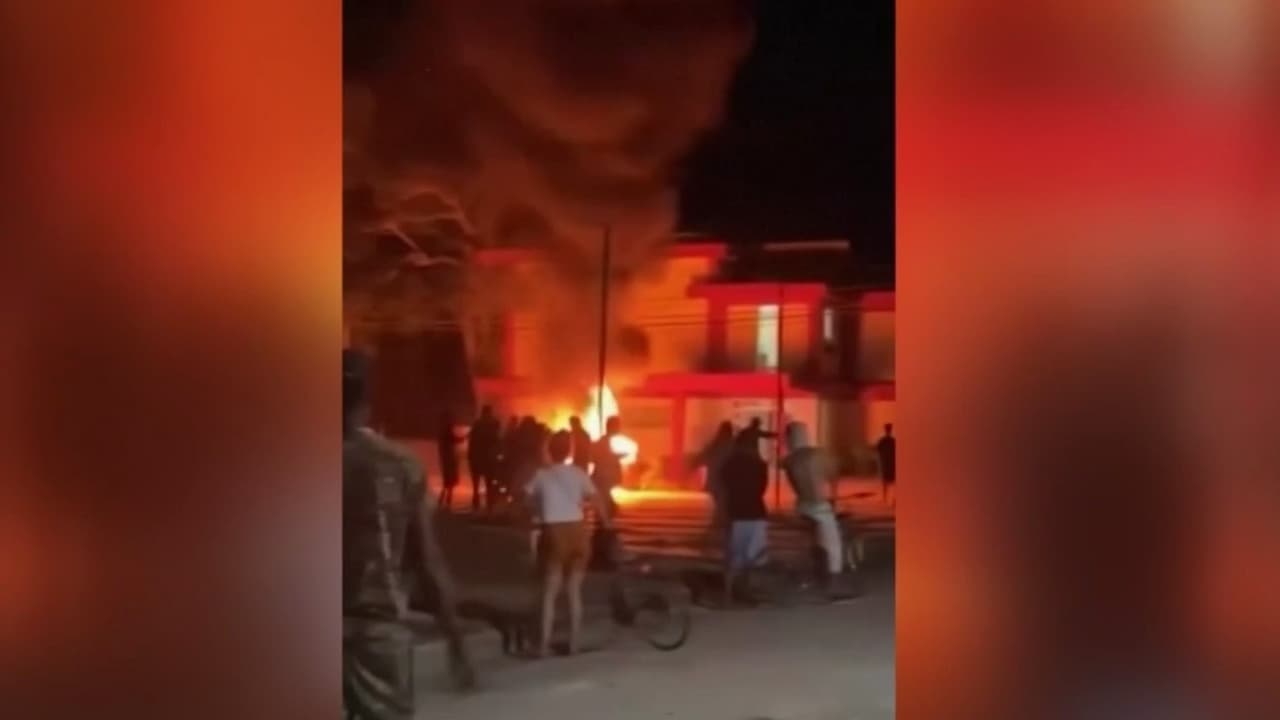 "¡Queremos comida!": en aumento las protestas en Cuba mientras Trump habla de acuerdo