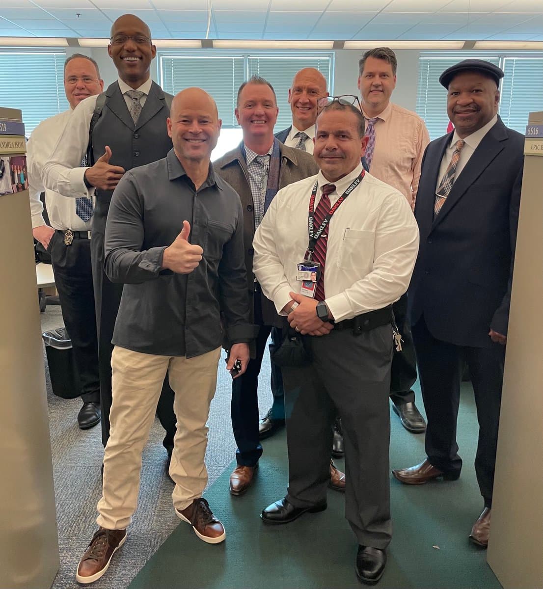 -Eddie García enfrentó un incremento de homicidios en San José, California en los últimos dos años. Según SJPD, el 2019 se reportaron 34 homicidios y el 2020 fueron 40. 
<br>
<br>-En Twitter García colocó una fotografía con la división de homicidios a quienes les prometió “reducir su carga de trabajo.”