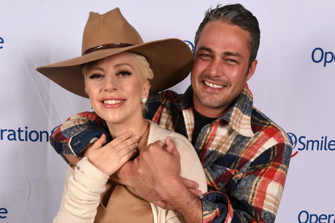 Sin embargo, en julio de 2016, la cantante anunció su separación del actor a través de sus redes sociales. Actualmente ella sale con un manager de nombre Christian Carino .