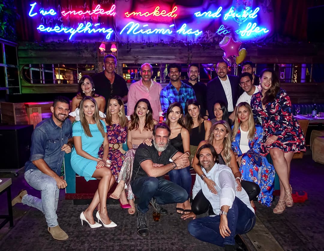 Con el paso del tiempo, la pareja compartió diversos momentos con sus seguidores de las redes sociales.