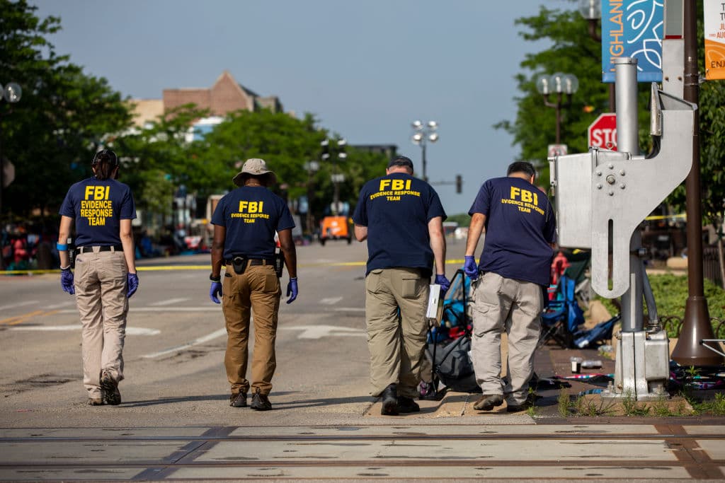 FBI detiene a hombre que lanzó amenazas de muerte contra los agentes