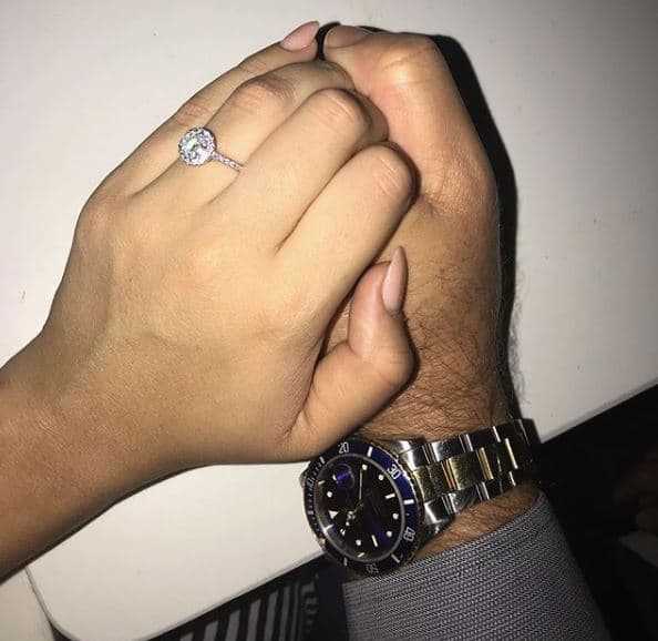 Fue el pasado 12 de mayo que Juan Estefan le entregó el anillo de compromiso a Olida y así lo compartió el empresario en Instagram: "¡Ella dijo que sí!".