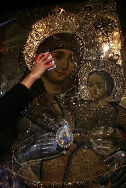 Pero también recordó "los sufrimientos y las inquietudes que persisten", la primera de ellas el destino de los cristianos en Irak, que huyen de su país desde la última matanza de Bagdad.