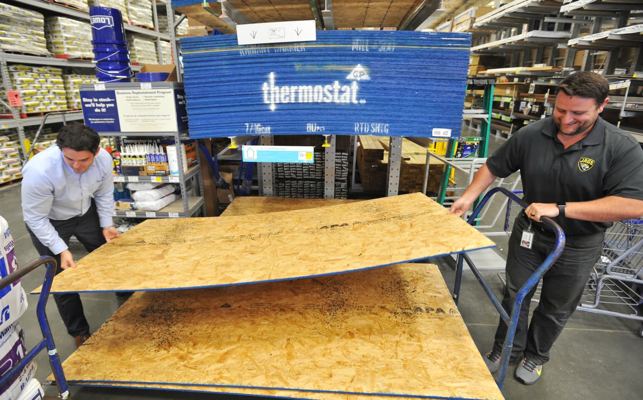 Al norte de Florida, en Jacksonville, muchos también se preparan para el posible paso de Irma.