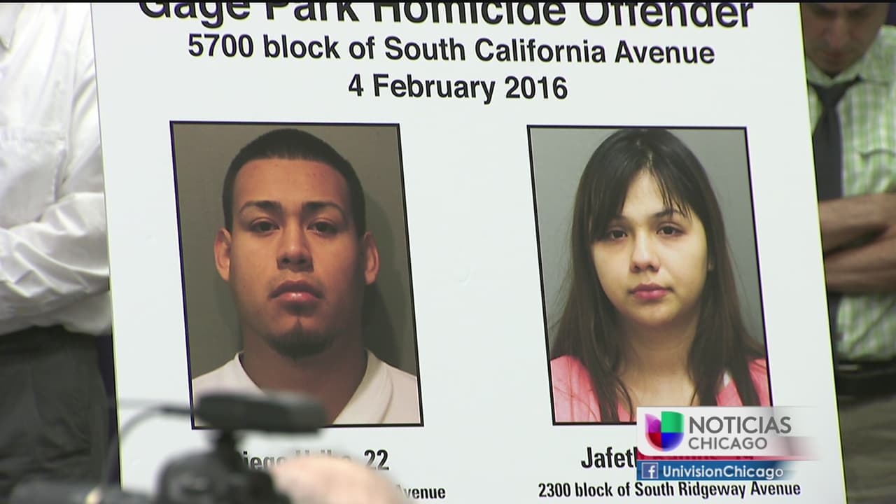 La detención de Uribe llegó hasta abril cuando 
<a href="https://www.univision.com/local/chicago-wgbo/adn-hallado-en-unas-de-una-victima-ayudo-a-dar-con-presuntos-homicidas-de-gage-park">pruebas de ADN</a> y registros telefónicos los ubicaron en el lugar y a la hora de los asesinatos. Ramos fue voluntariamente a declarar cuando arrestaron a Uribe. Después se convirtió en sospechosa. Según las autoridades, los jóvenes confesaron con detalles los asesinatos. 
<br>