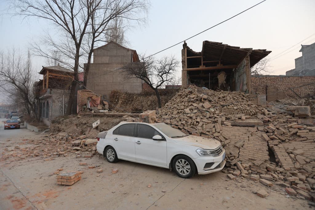 Más de 120 muertos y cientos de heridos deja un terremoto de magnitud 5.9 en el noroeste de China