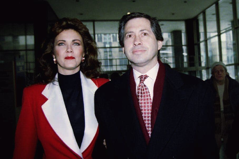 Dos años después, se casó con el abogado Robert Altman el 29 de enero de 1984, con quien sigue casada hasta la fecha. Robert y Lynda tienen dos hijos, James y Jessica Altman.