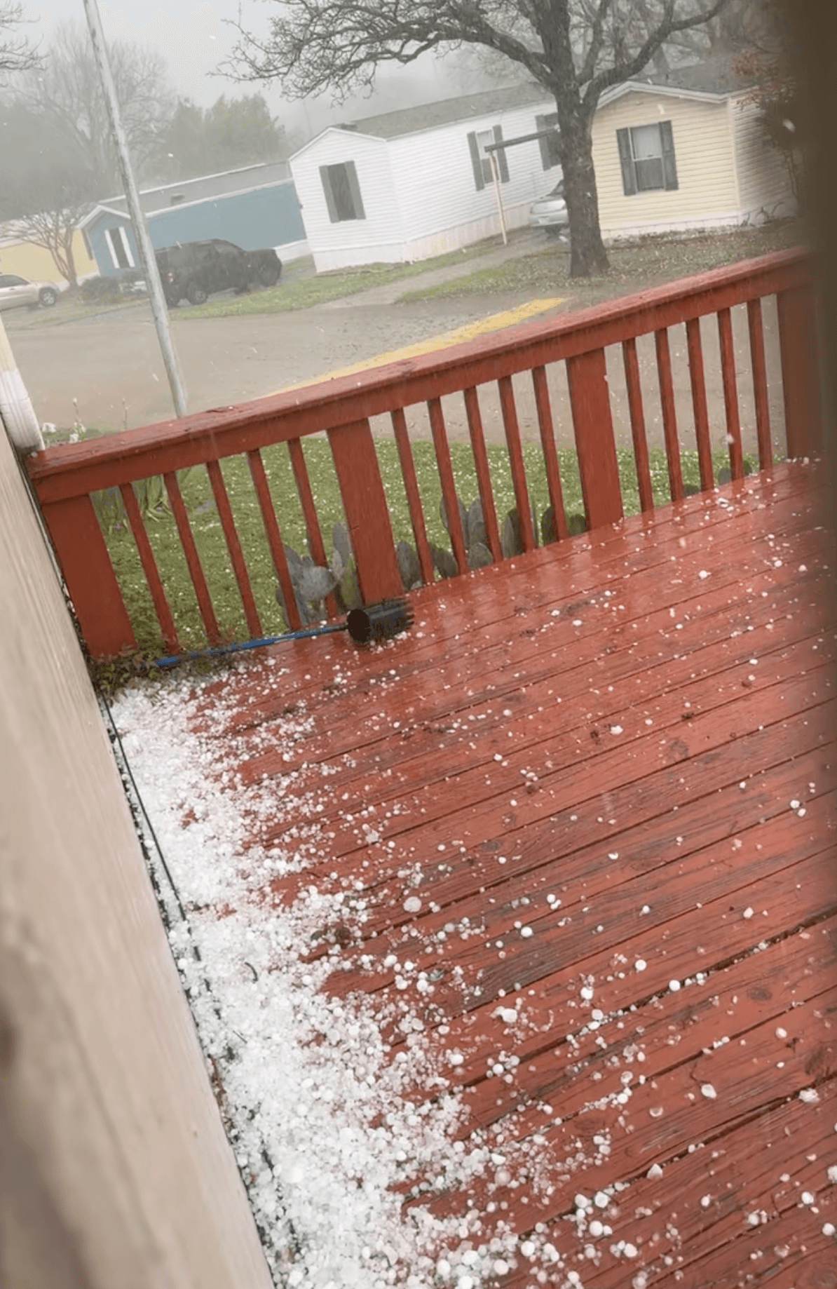 Esto fue lo que captaron en Denton con la caída de granizo.