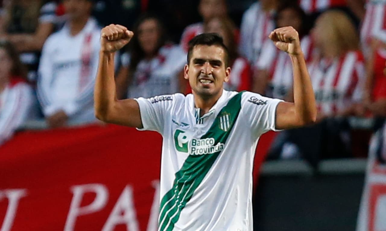 Así quedó la cara del argentino Lucas Viatri tras sufrir graves quemaduras con pirotecnia