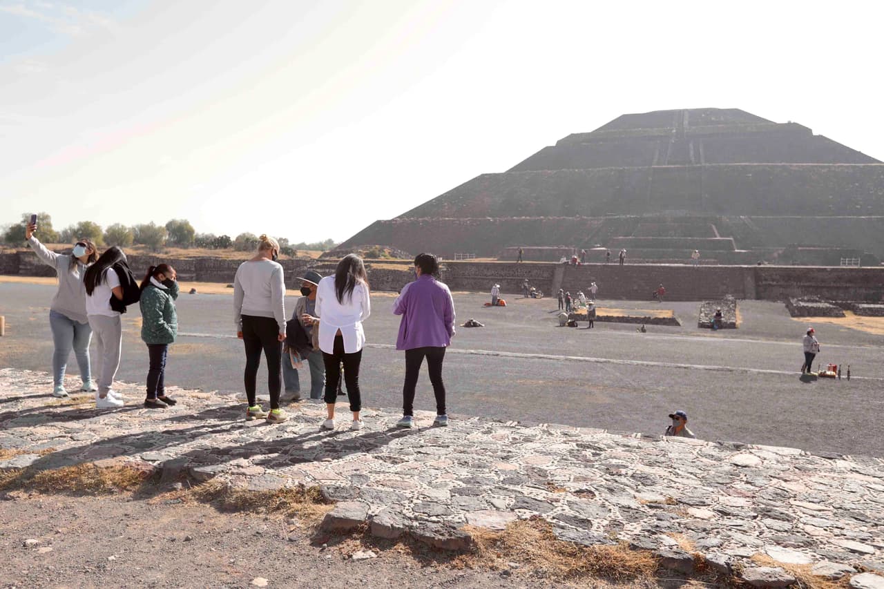 Tiroteo en Teotihuacán deja una turista canadiense muerta; agresor se suicida tras ataque