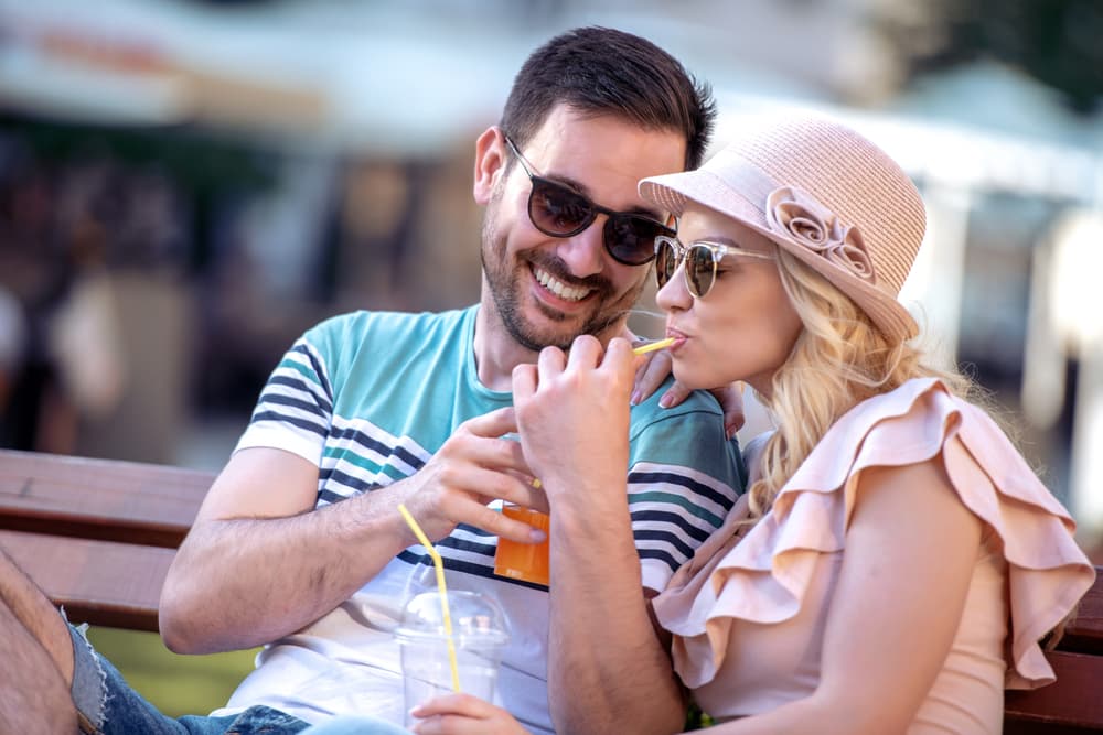 <b>SIGNOS DE AIRE (GÉMINIS, LIBRA Y ACUARIO)</b>
<br>Venus está en tu elemento, en Acuario. Esta posición del planeta del amor directo en uno de tus signos hace que se abra, que se despierte en ti, el deseo hacia alguien que hasta estos momentos podría ser indiferente.