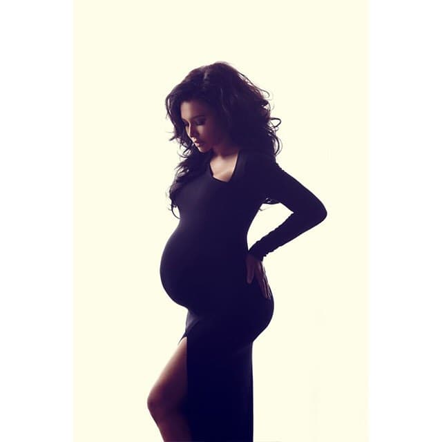 Durante su embarazo inmortalizó esta hermosa etapa de su vida realizando una sexy sesión fotográfica.