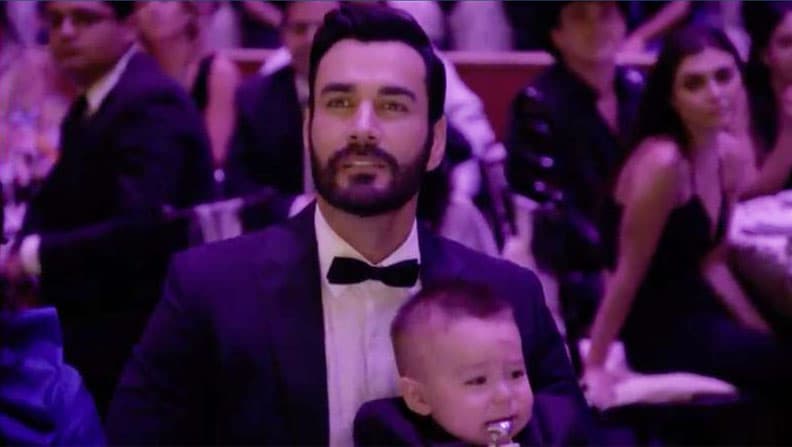 Diego dio vida al hijo que tuvieron los personajes de David Zepeda y Ariadne Díaz.