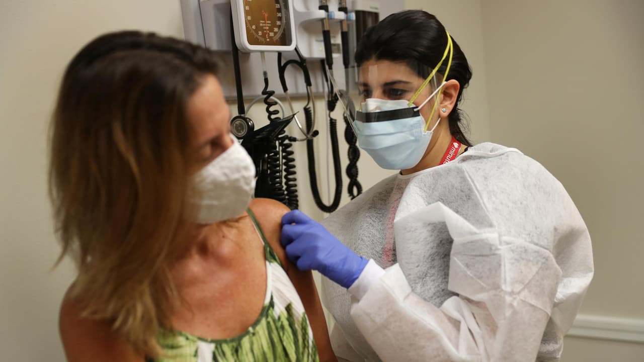 “Dejamos las buenas medidas adoptadas en la pandemia”: temporada de influenza está siendo peor de lo que se esperaba